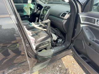 Vehicle Parts Image #3